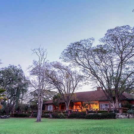 Jacaranda Lake Elementaita Lodge Gilgil Bagian luar foto