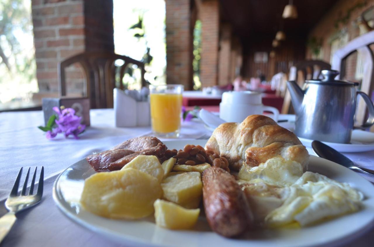 Jacaranda Lake Elementaita Lodge Gilgil Bagian luar foto