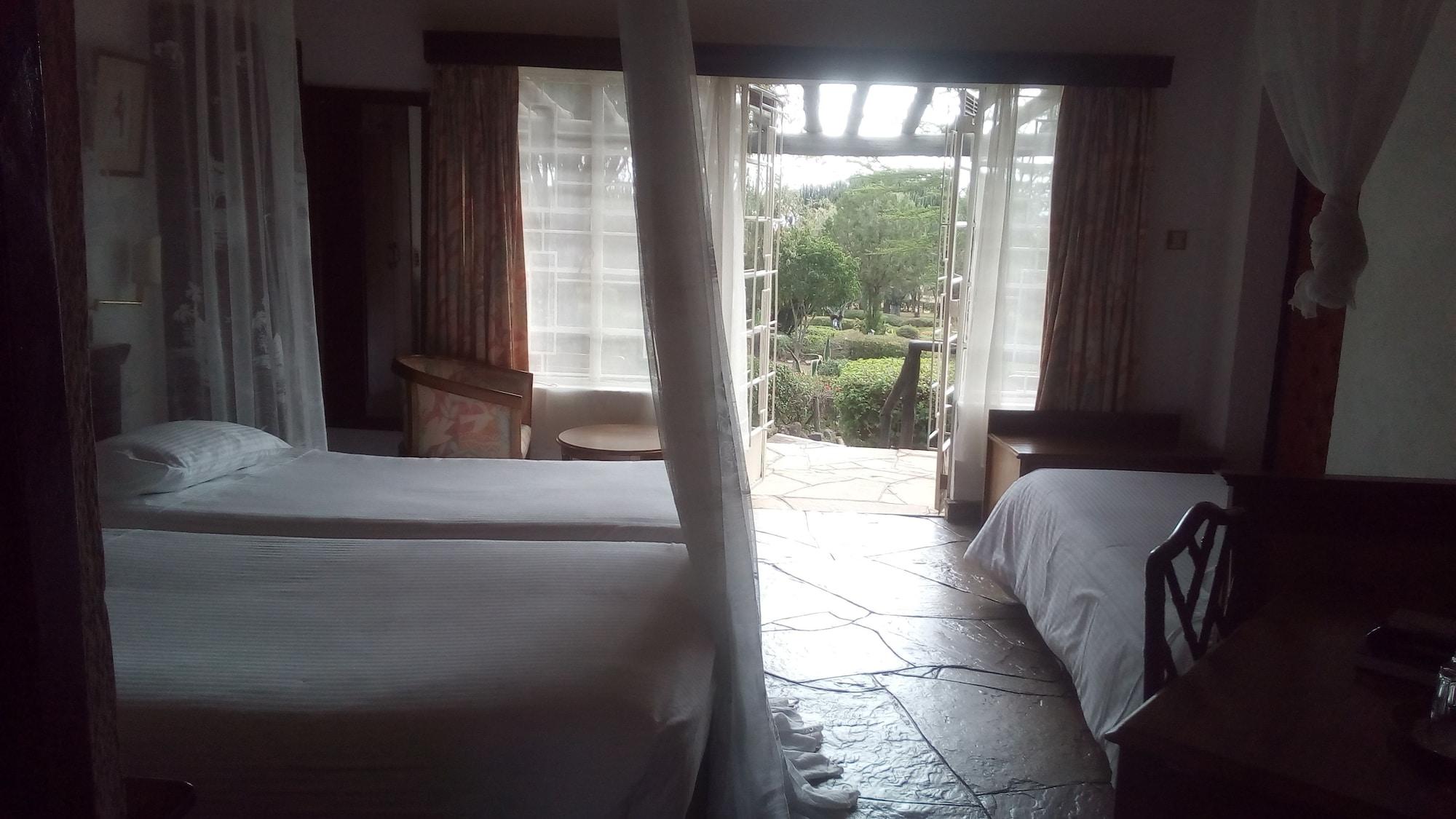 Jacaranda Lake Elementaita Lodge Gilgil Bagian luar foto