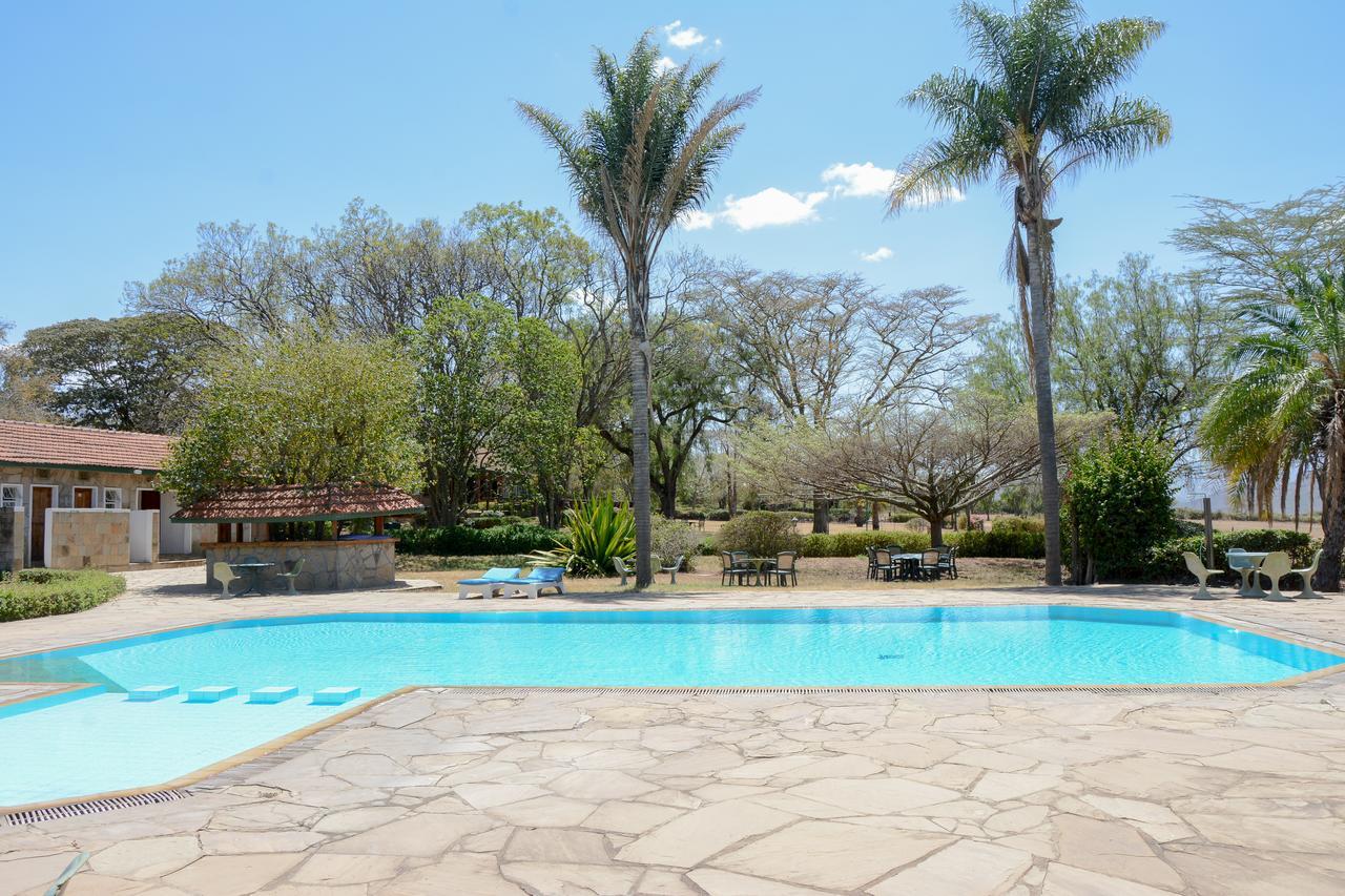 Jacaranda Lake Elementaita Lodge Gilgil Bagian luar foto